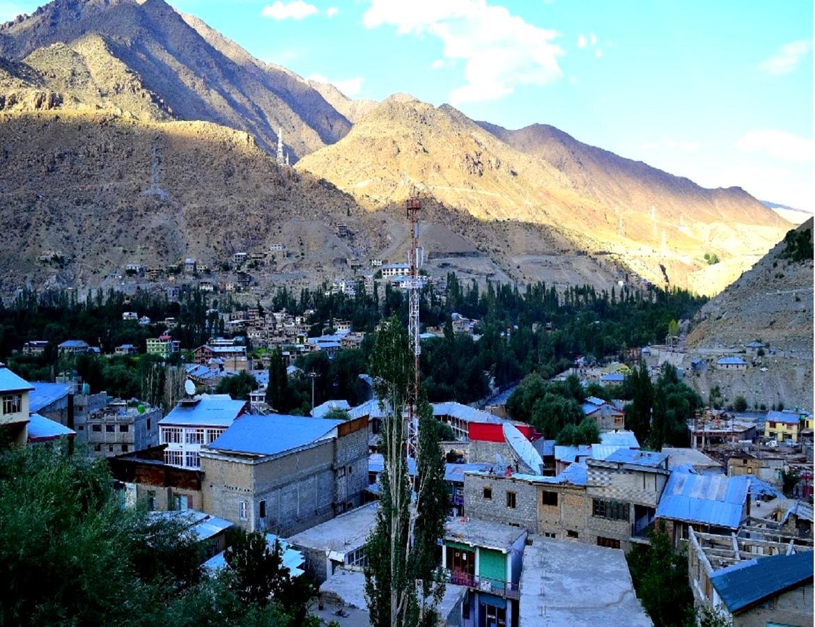 Hotel The Kargil Exterior photo