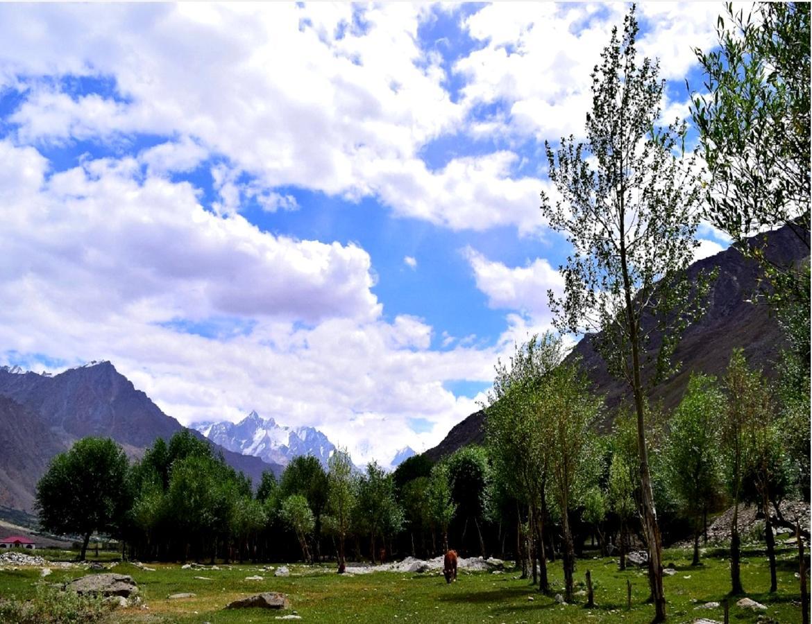 Hotel The Kargil Exterior photo